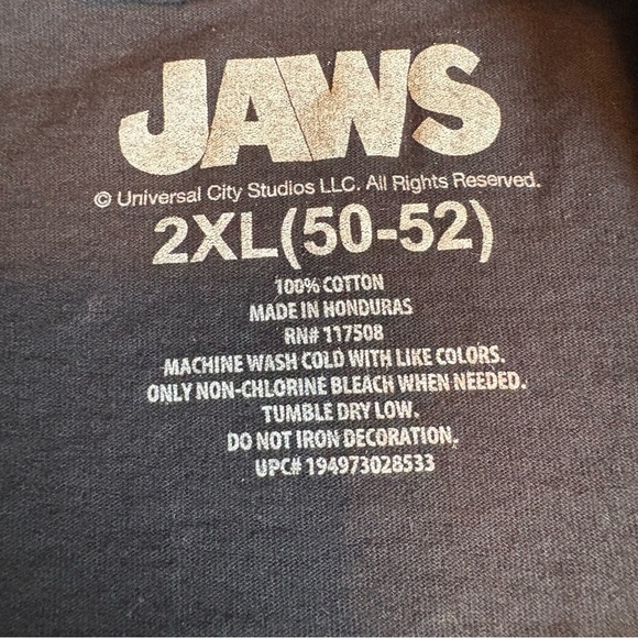 Men’s Jaws Iconic Movie Poster Black Cotton Graphic Tee Short Sleeve 2XL - Picture 6 of 6